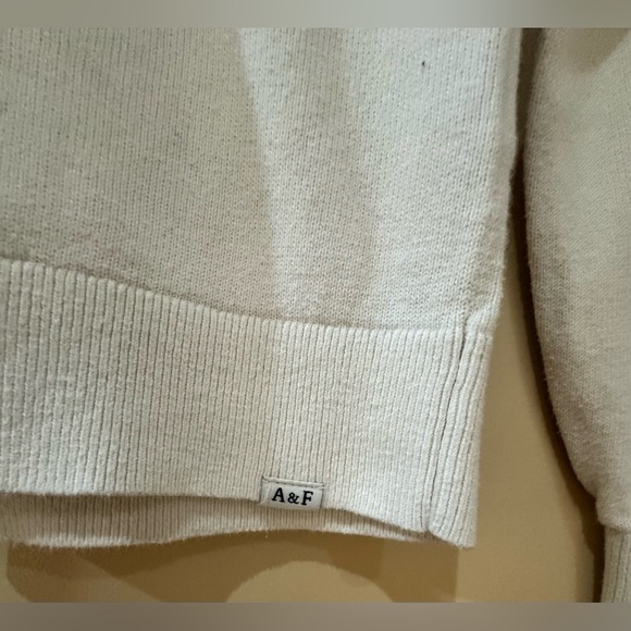 Abercrombie Kids  Girl Cream and Brown Crewneck Sweater - Picture 4 of 9